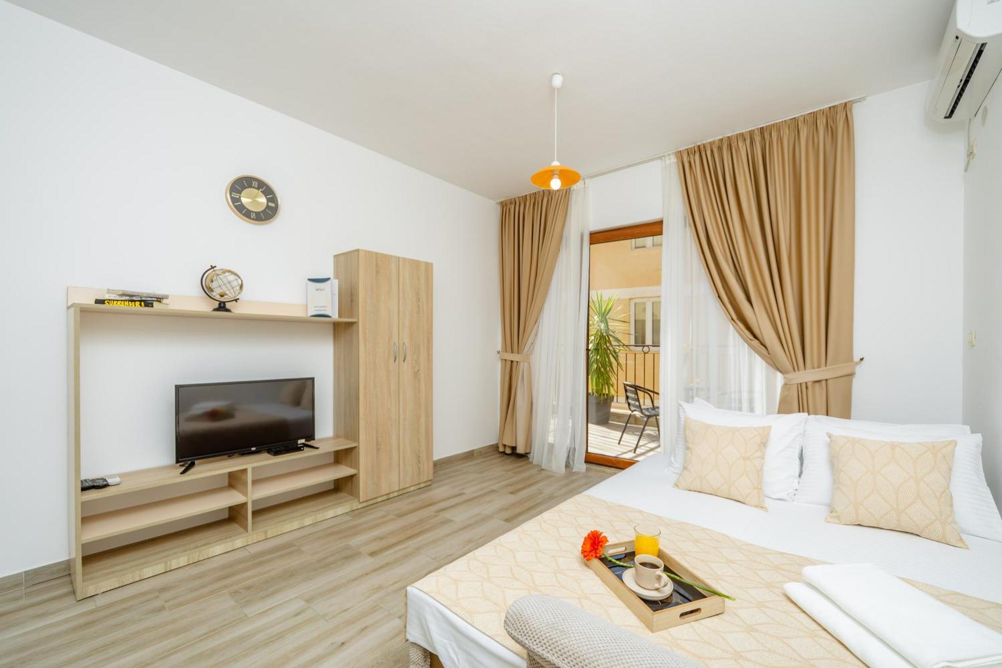 Arvala Apartments Будва Екстериор снимка