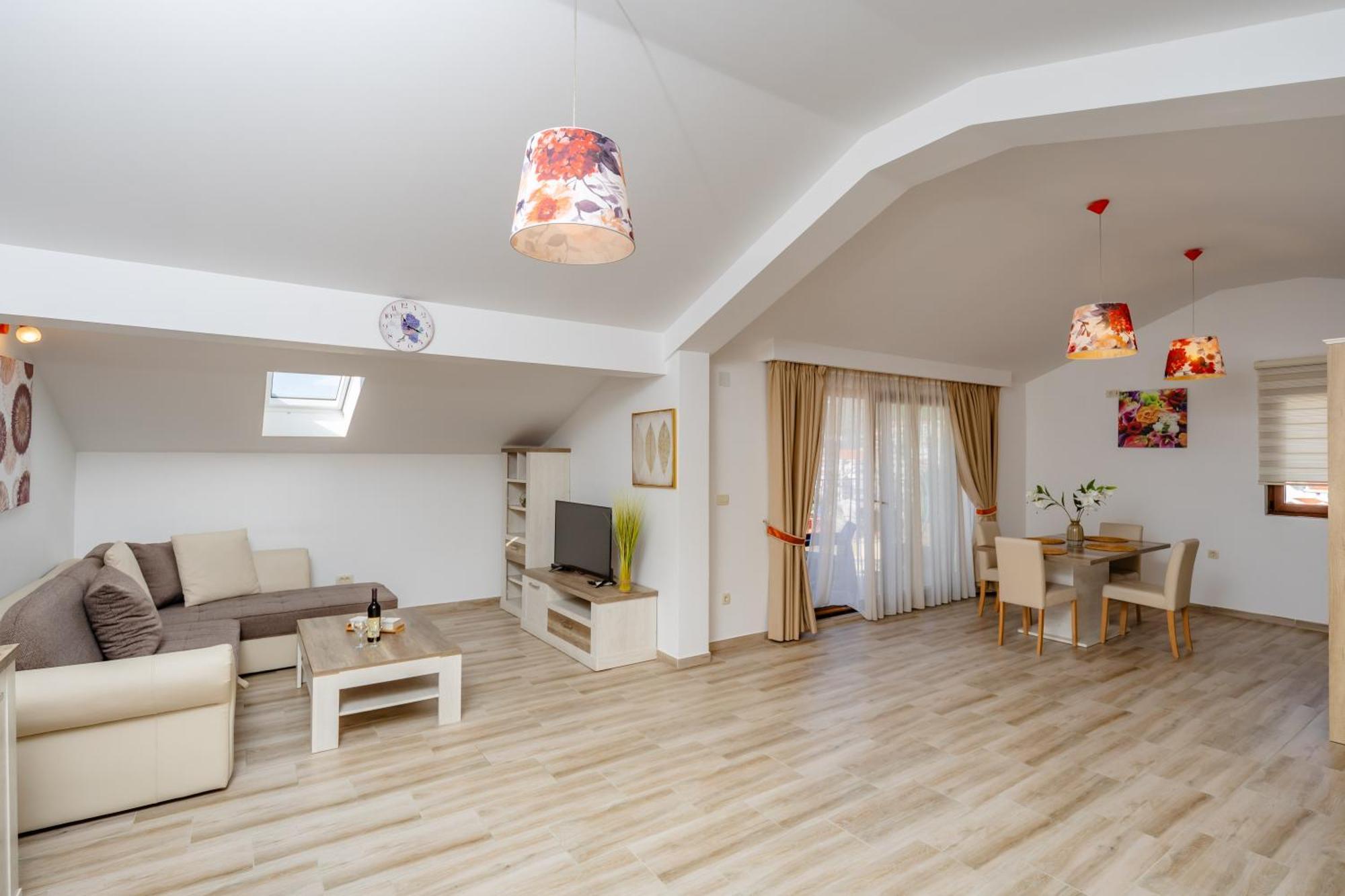 Arvala Apartments Будва Екстериор снимка