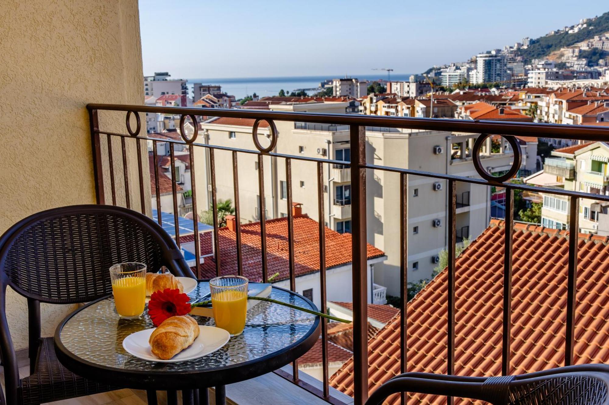 Arvala Apartments Будва Екстериор снимка