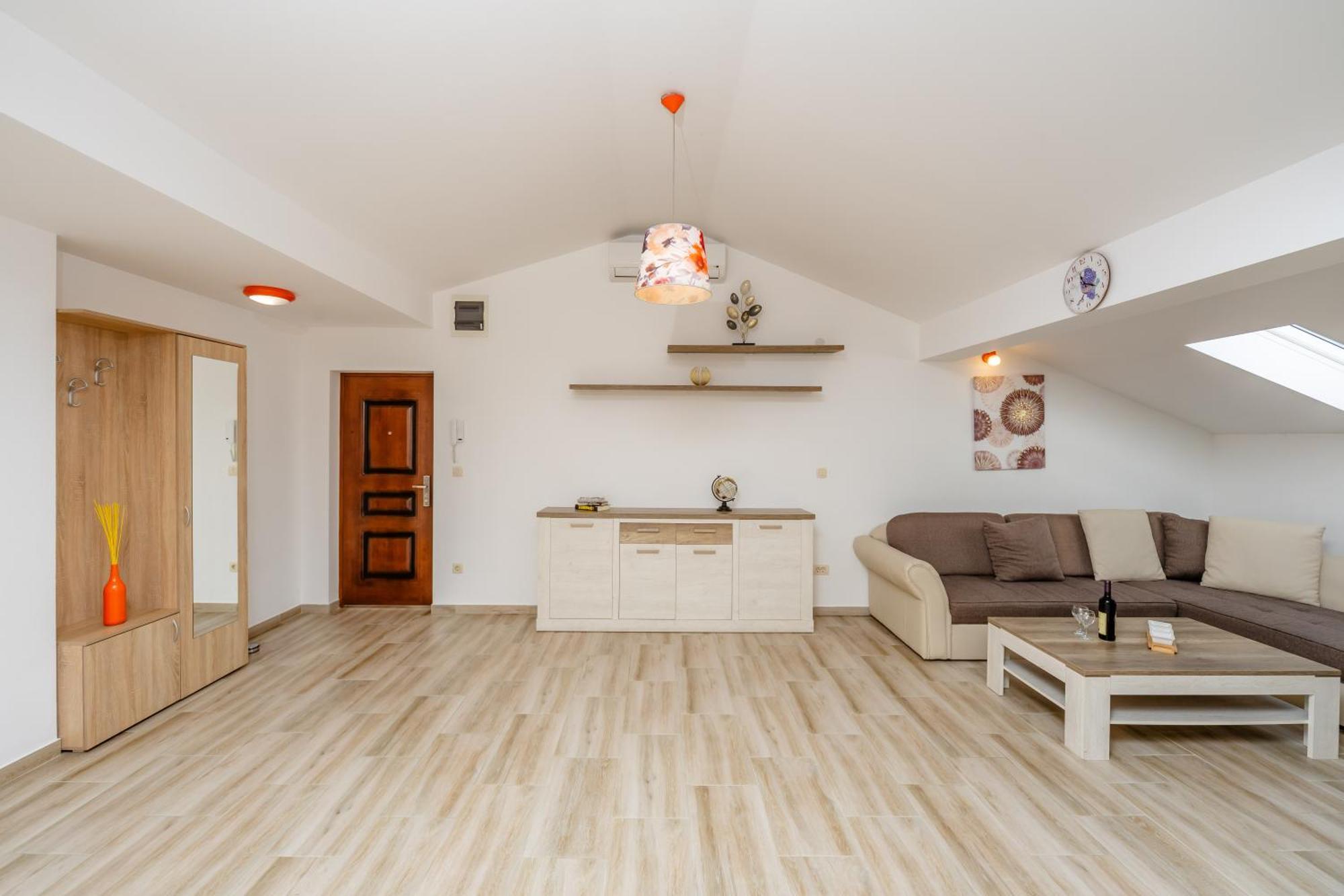 Arvala Apartments Будва Стая снимка