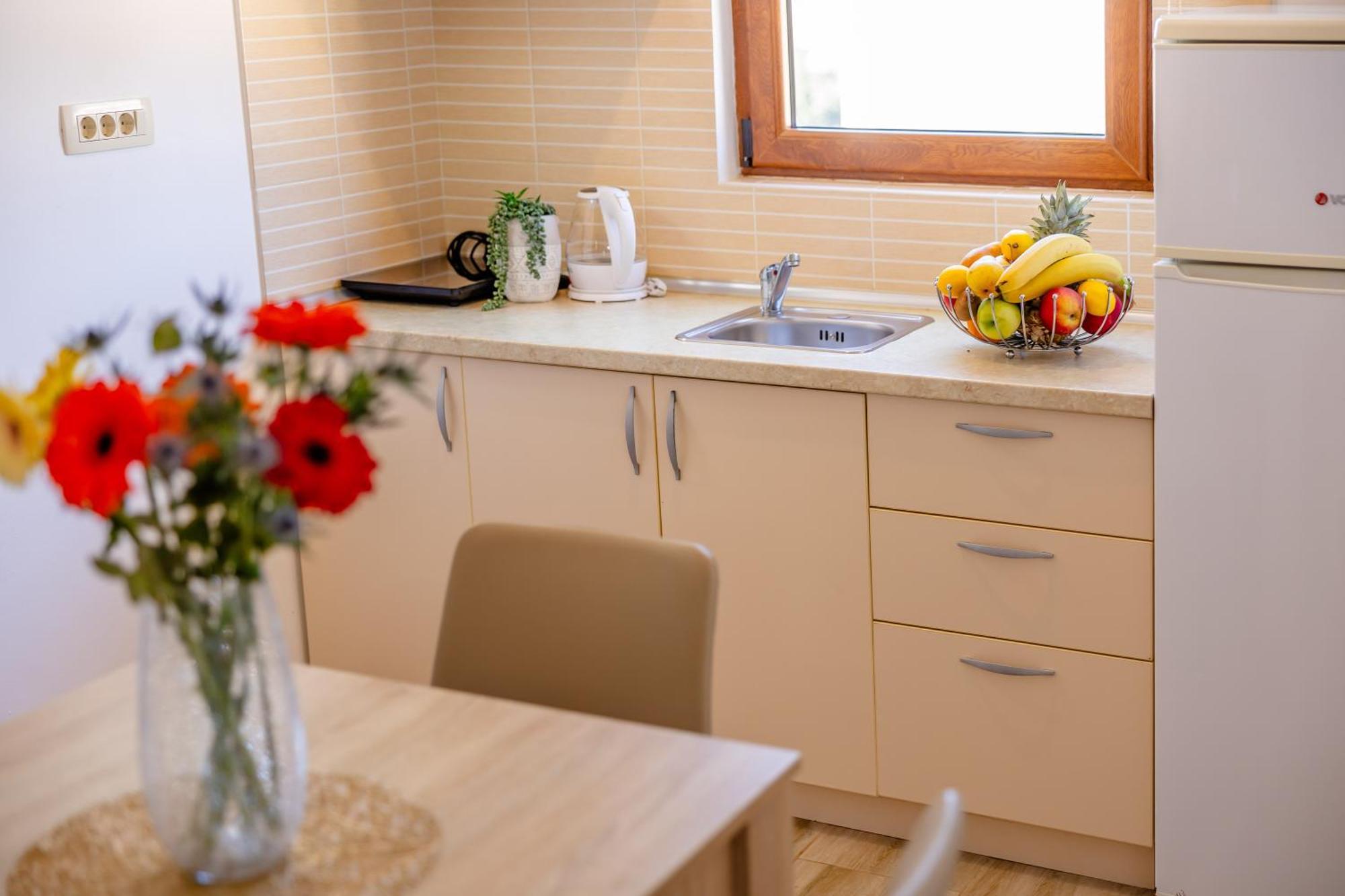 Arvala Apartments Будва Екстериор снимка