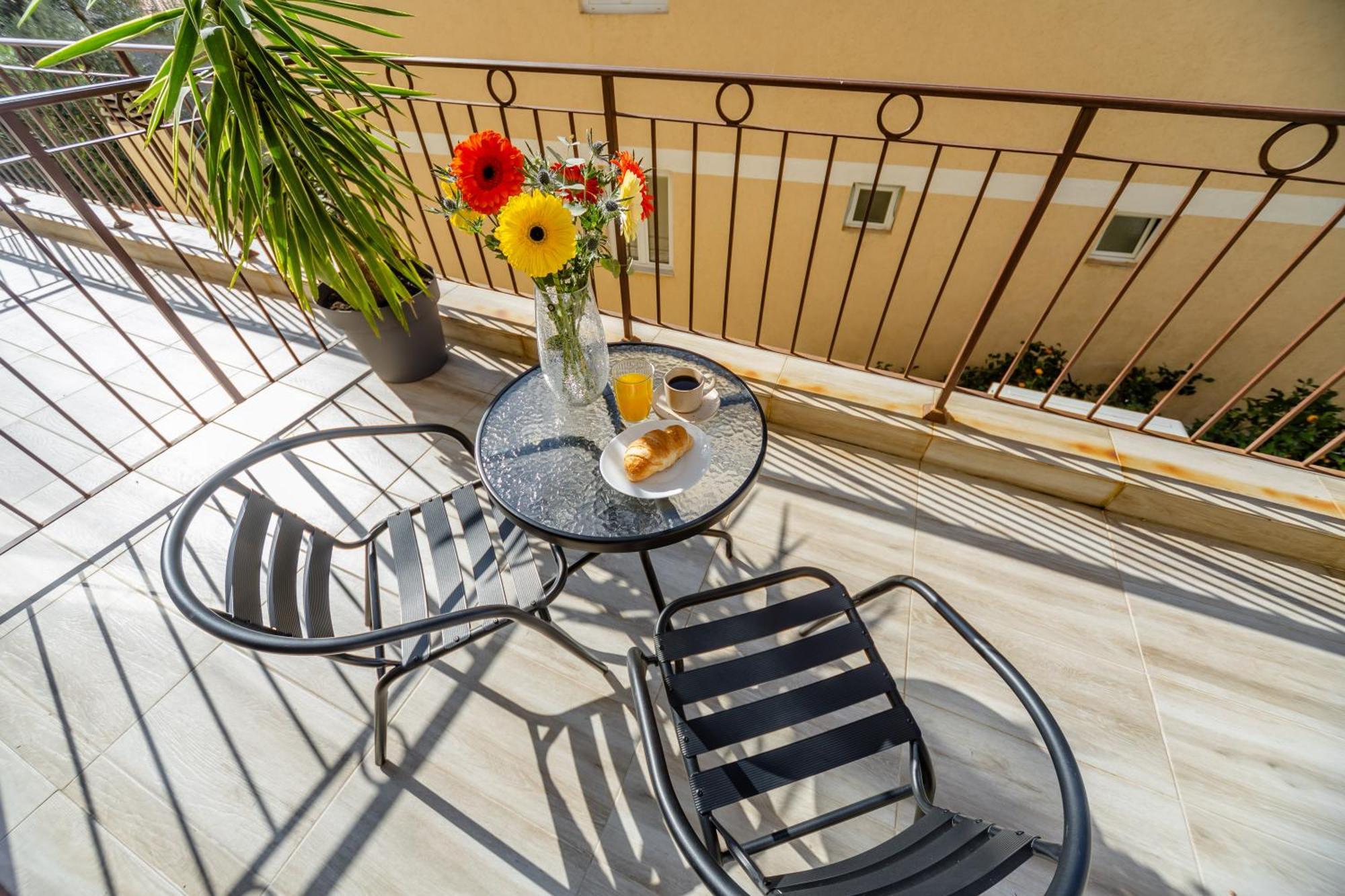 Arvala Apartments Будва Екстериор снимка